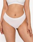 popilush-seamless-solid-mid-rise-thong-brief-white-s-wlgb52020-wh01p-s-1-1175598181.webp