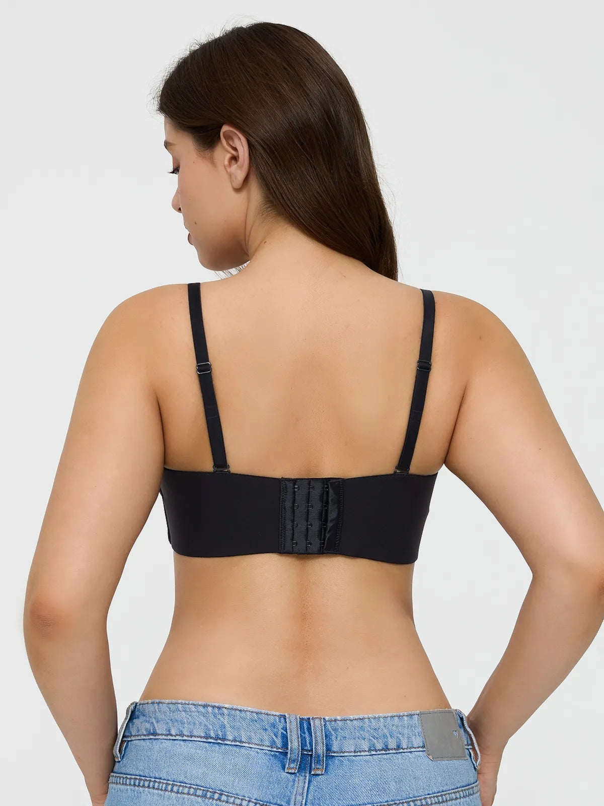 Popilush? black push-up bra, removable straps, back view, seamless support.