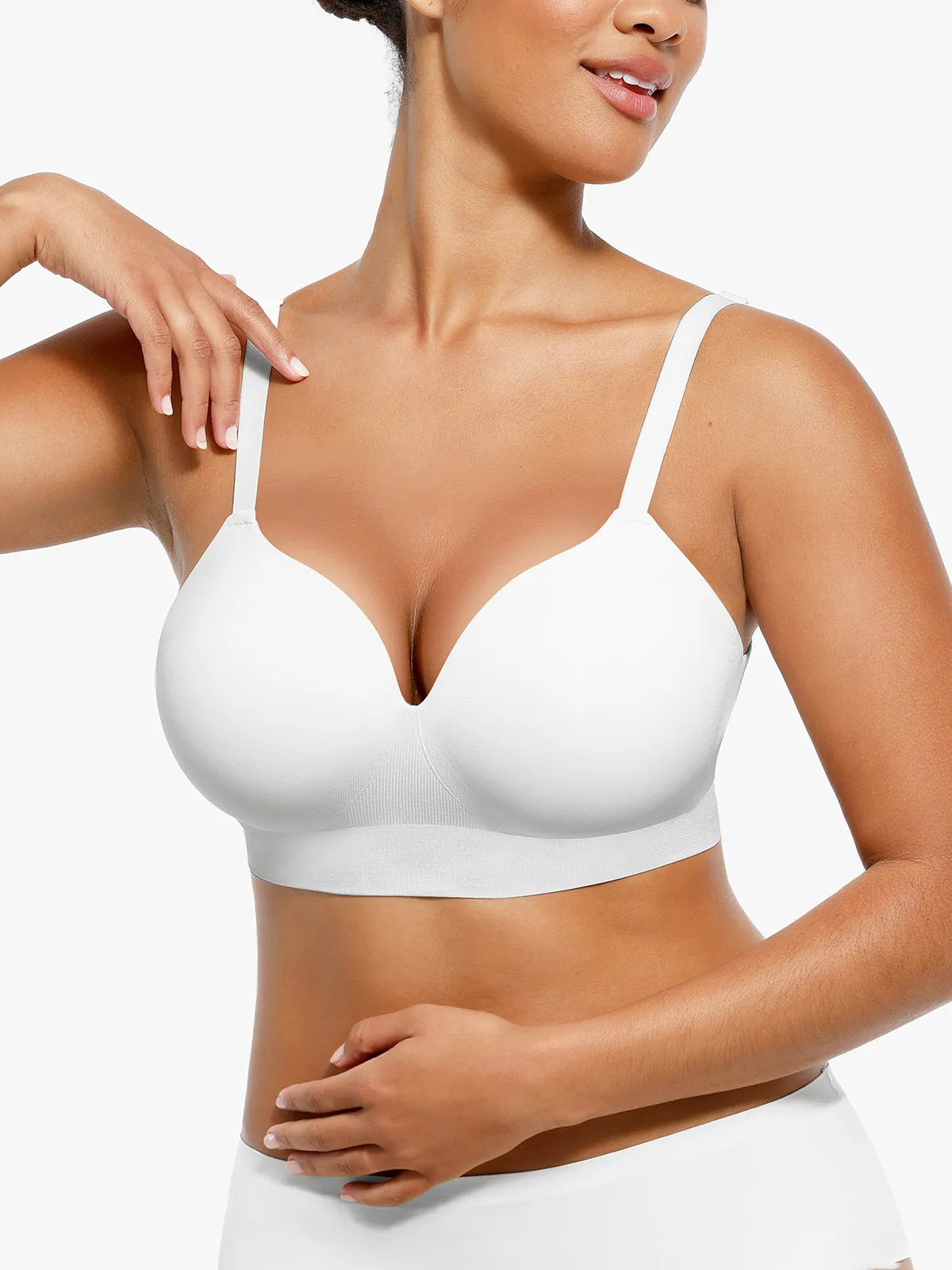 ContourLift™ Seamless Wireless Shaping Push Up Bra