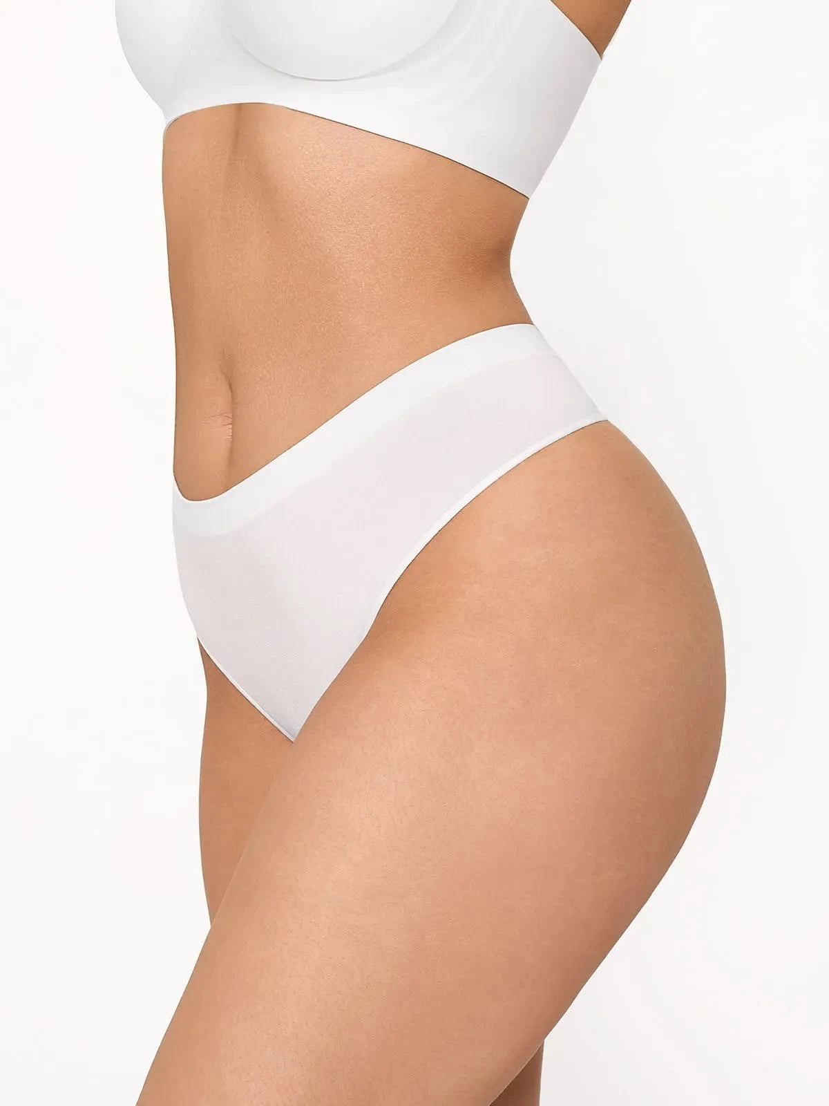 popilush-seamless-solid-mid-rise-thong-brief-1175598180.webp