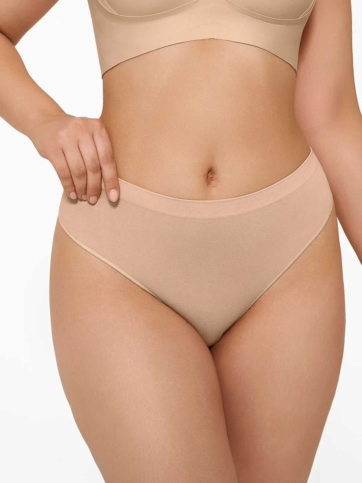 popilush-seamless-solid-mid-rise-thong-brief-beige-s-wlgb52020-sk01p-s-1-1182140179.webp