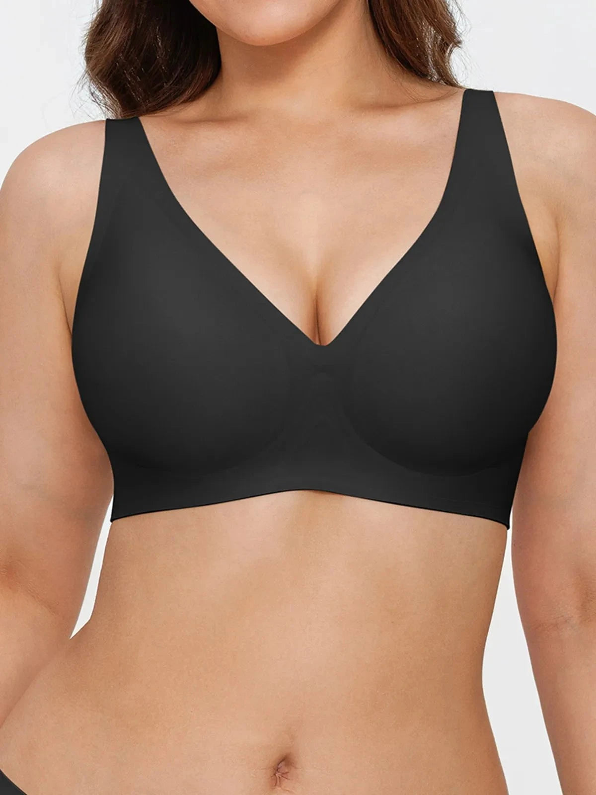 popilush-seamless-wireless-comfort-plunge-bra-black-s-wlgb52024-bk01p-s-1-1182139403.webp