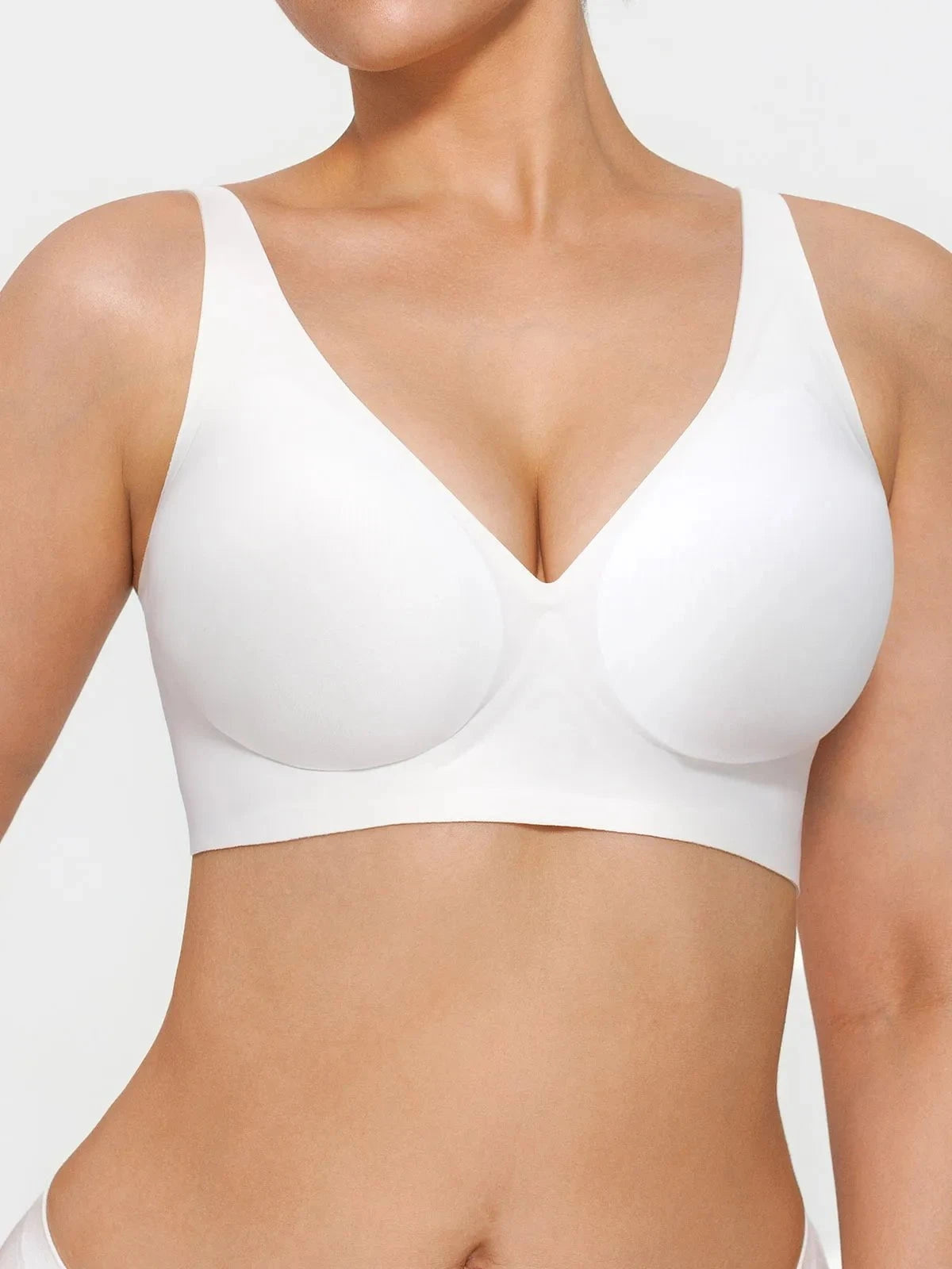 popilush-seamless-wireless-comfort-plunge-bra-white-s-wlgb52024-wh01p-s-1-1182139464.webp