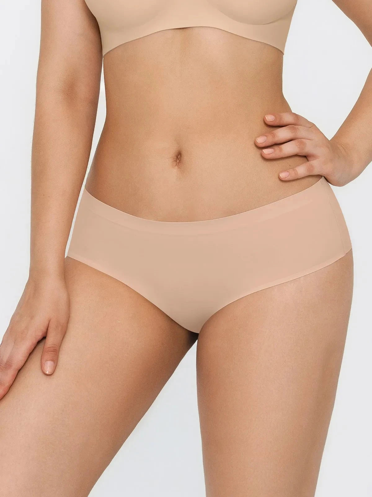 popilush-softform-low-rise-brief-1182139367.webp